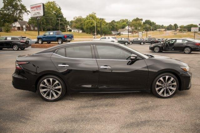 Nissan Maxima  2020