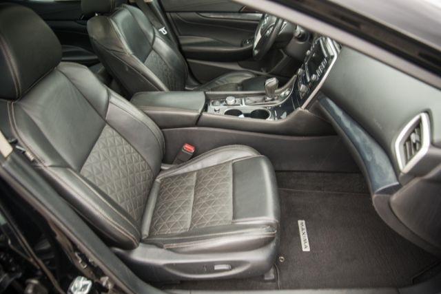 Nissan Maxima  2020