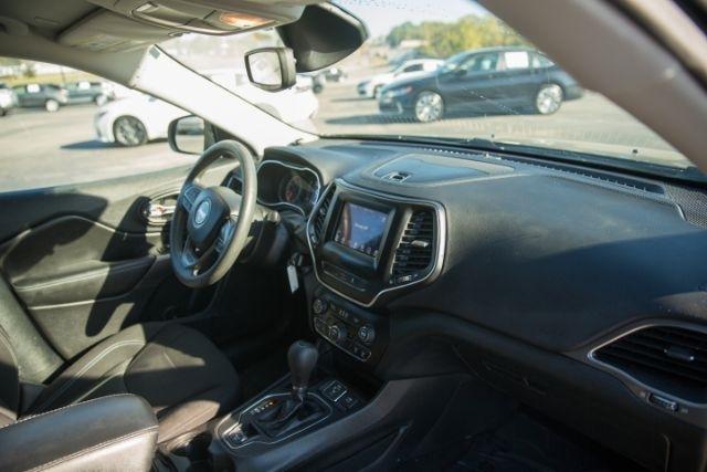 Jeep Cherokee  2021