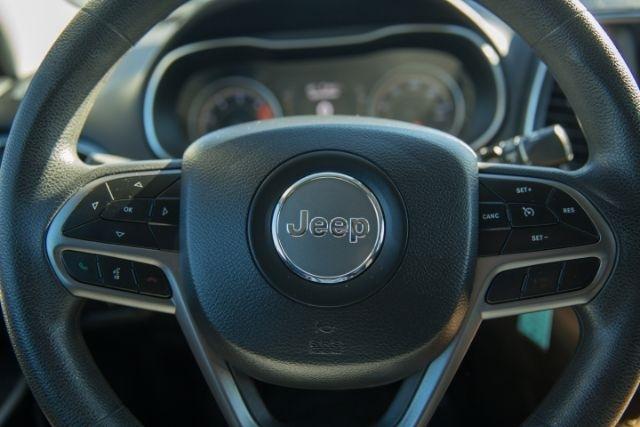 Jeep Cherokee  2021