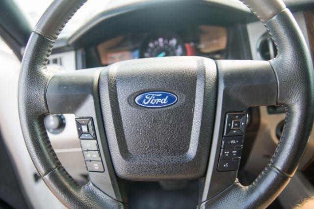 Ford Expedition  2017