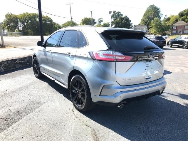 Ford Edge  2020
