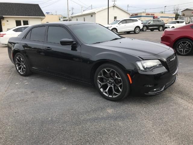 Chrysler 300  2016