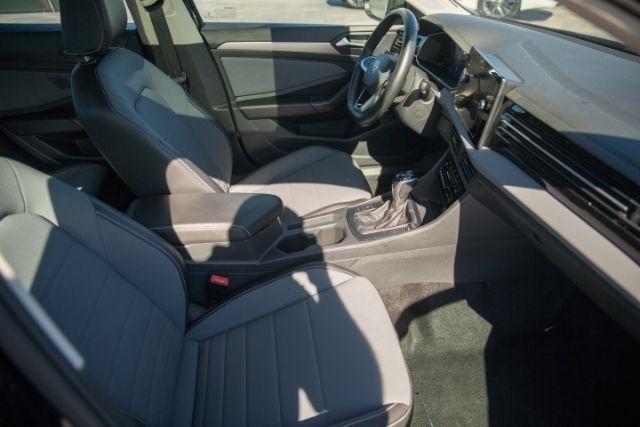 Volkswagen Jetta  2025