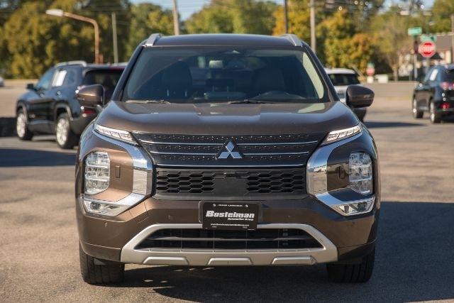 Mitsubishi Outlander  2022