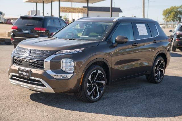 Mitsubishi Outlander  2022