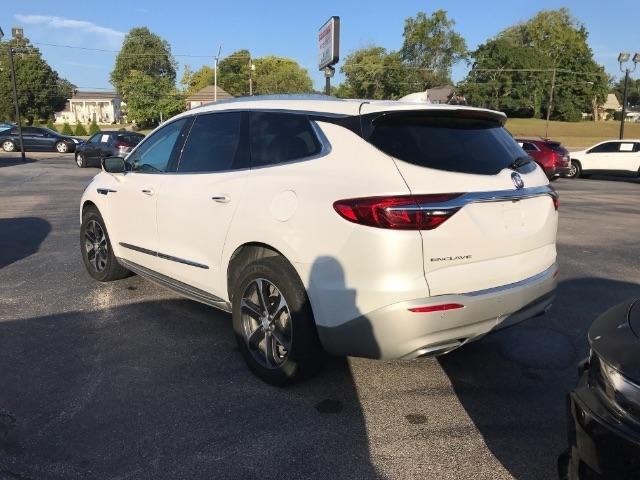 Buick Enclave  2021