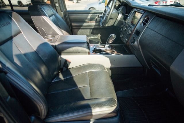 Ford Expedition  2017