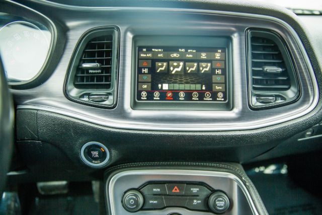 Dodge Challenger  2019