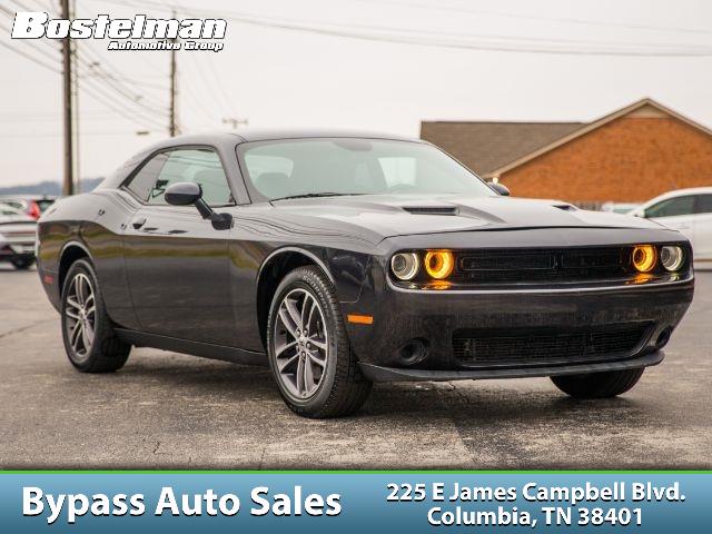 2019 Dodge Challenger SXT's photo