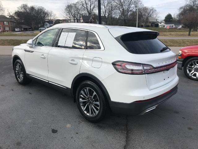 2020 Lincoln Nautilus Standard photo 3