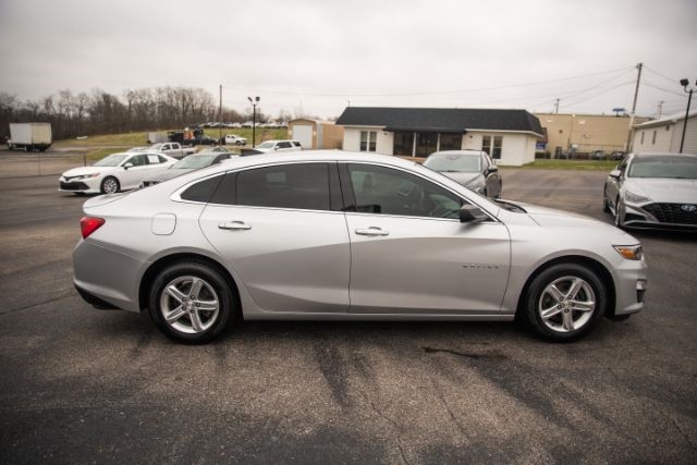 Chevrolet Malibu  2020