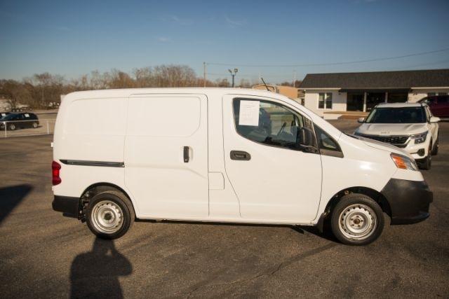 Nissan NV200  2015
