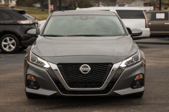 Nissan Altima  2021
