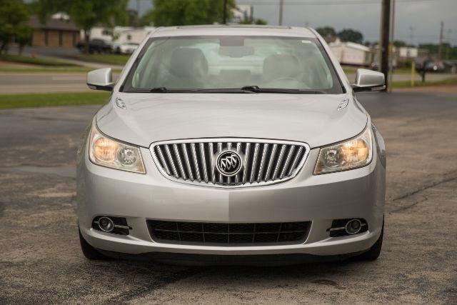 Buick LaCrosse  2010