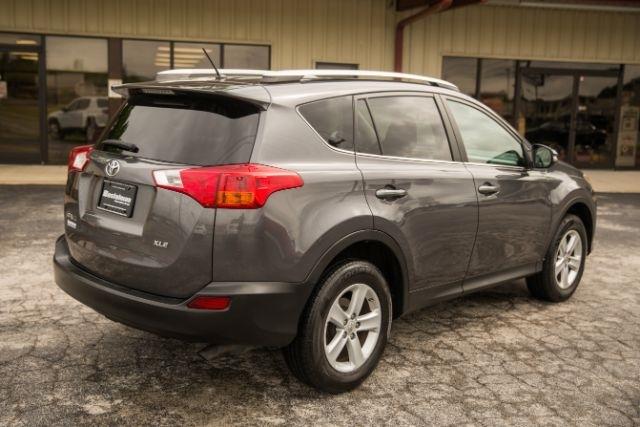 Toyota RAV4  2013