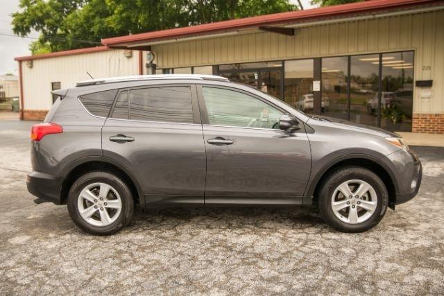 Toyota RAV4  2013