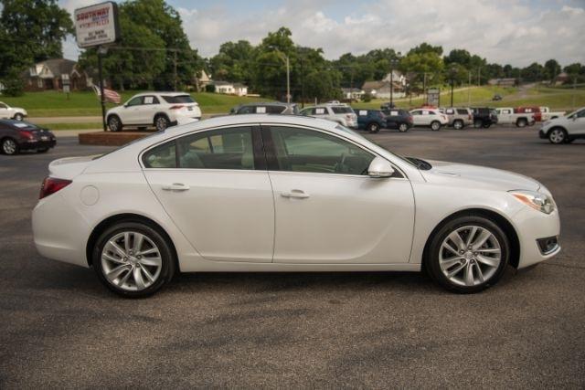 Buick Regal  2016