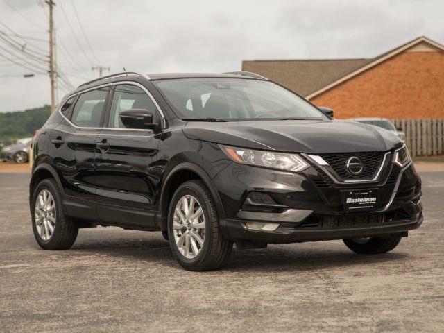 Nissan Rogue Sport  2022