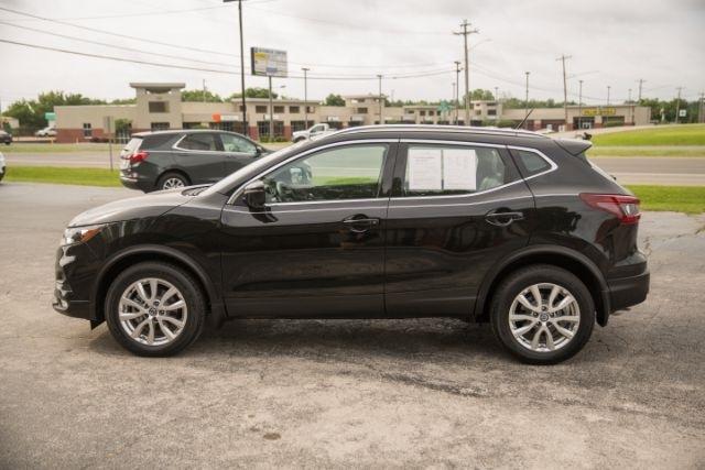 Nissan Rogue Sport  2022