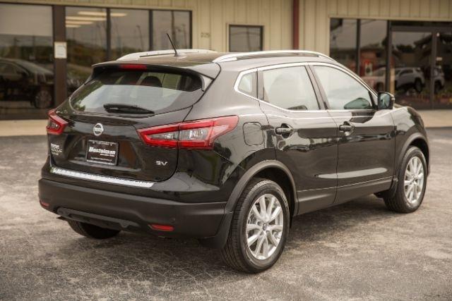 Nissan Rogue Sport  2022