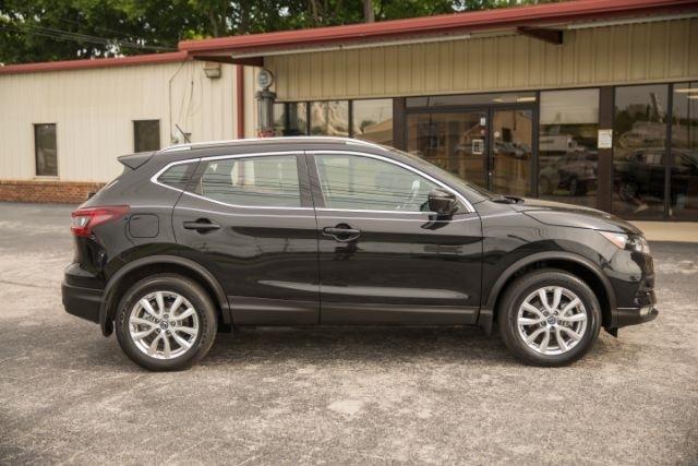 Nissan Rogue Sport  2022