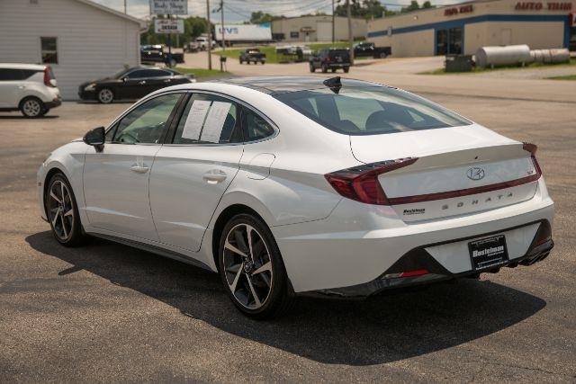 Hyundai Sonata  2021
