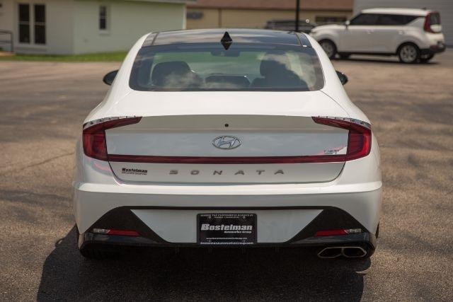 Hyundai Sonata  2021