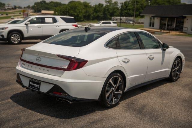 Hyundai Sonata  2021