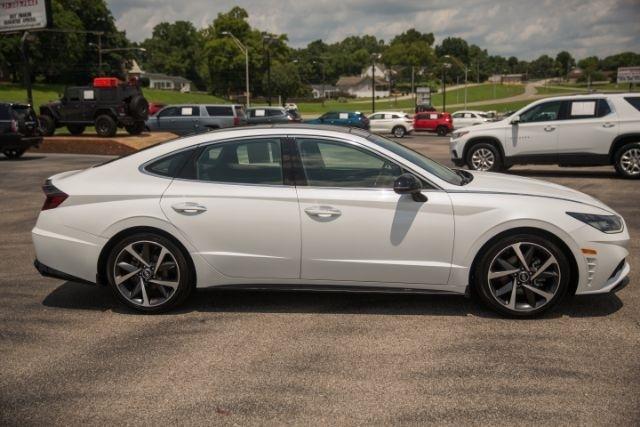 Hyundai Sonata  2021