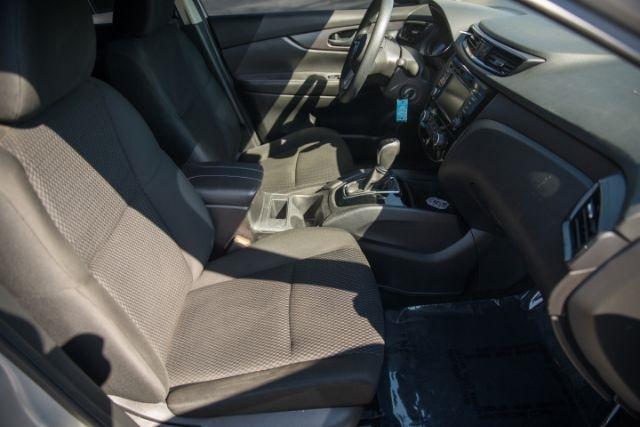 Nissan Rogue Sport  2021