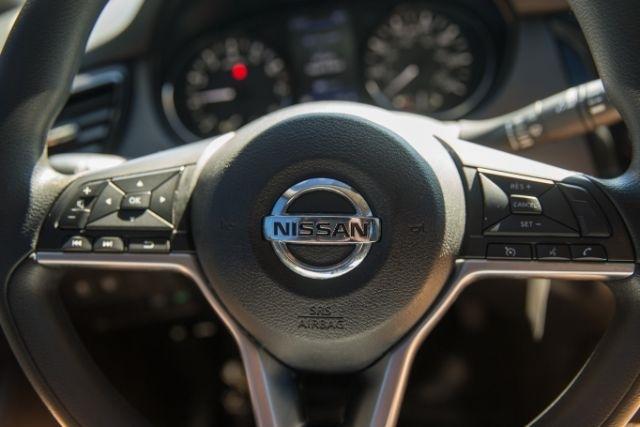 Nissan Rogue Sport  2021