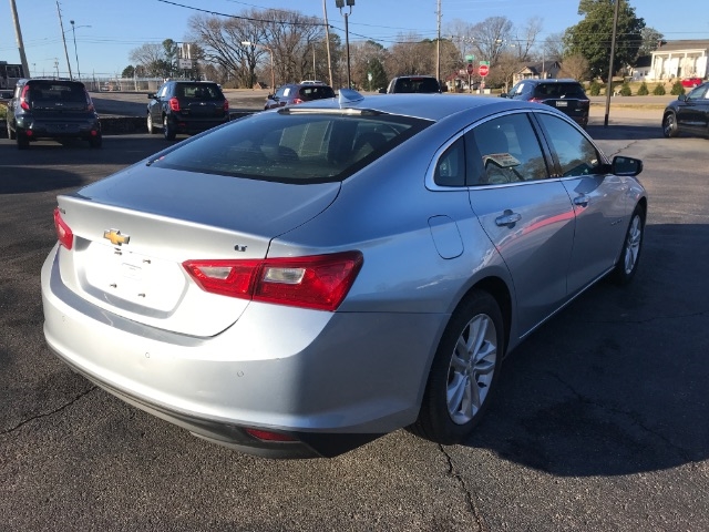 Chevrolet Malibu  2017