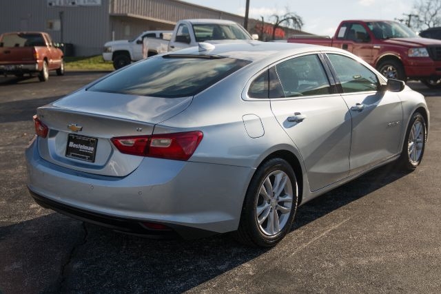 Chevrolet Malibu  2017
