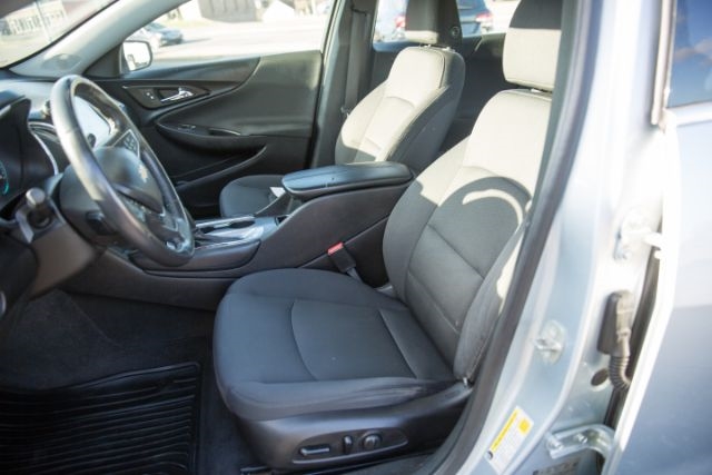 Chevrolet Malibu  2017