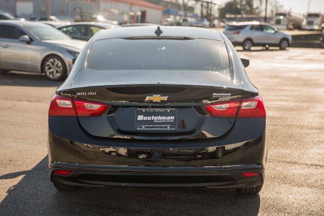 Chevrolet Malibu  2020