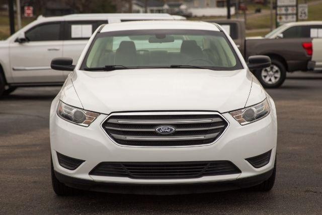 Ford Taurus  2018
