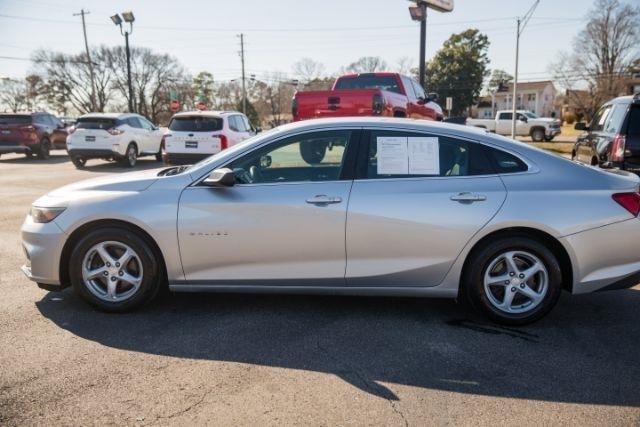 Chevrolet Malibu  2016