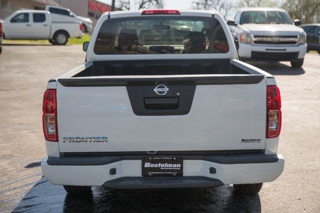 Nissan Frontier  2019