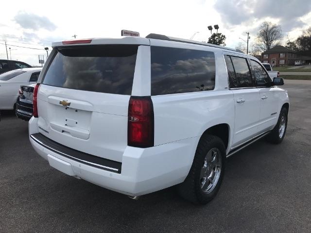 Chevrolet Suburban  2016