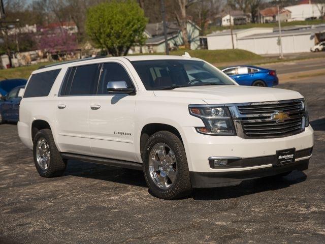 Chevrolet Suburban  2016