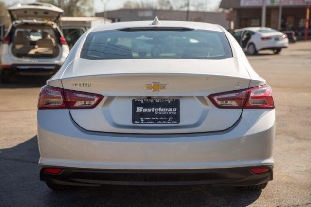 Chevrolet Malibu  2022