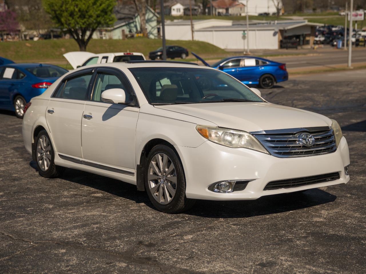 Toyota Avalon Limited 2011