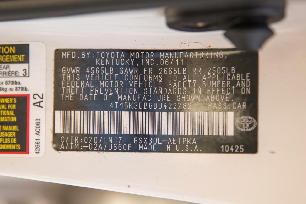 Toyota Avalon Limited 2011