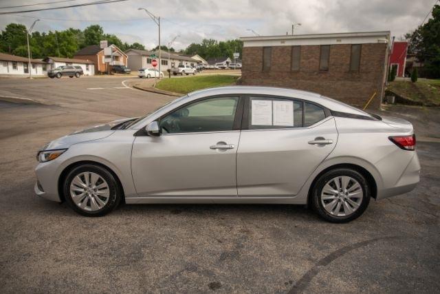 Nissan Sentra  2022