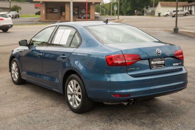 Volkswagen Jetta  2015