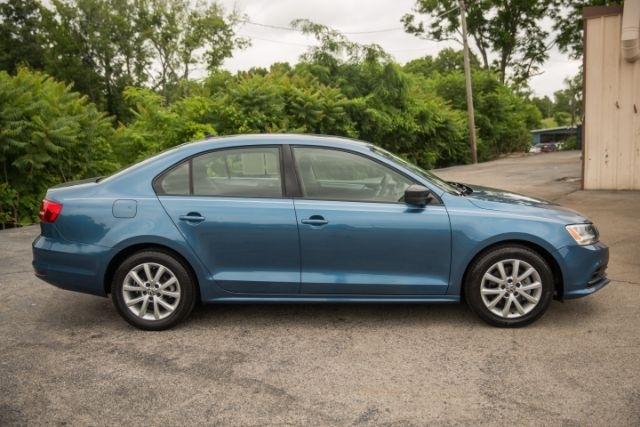 Volkswagen Jetta  2015