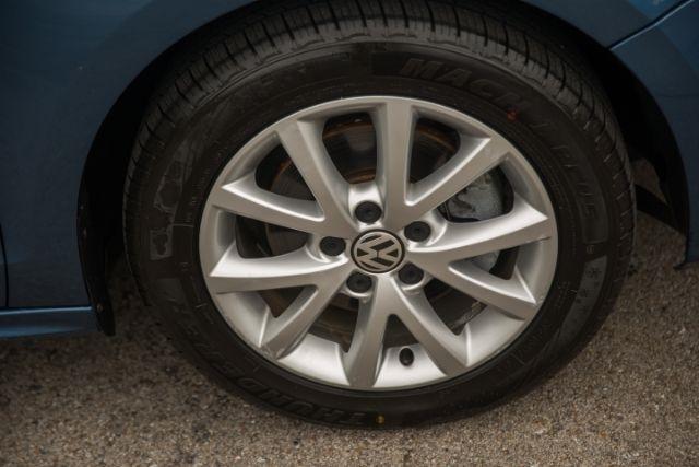 Volkswagen Jetta  2015