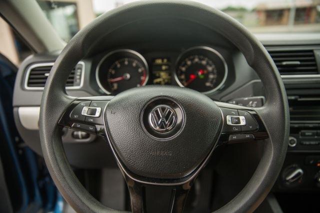 Volkswagen Jetta  2015