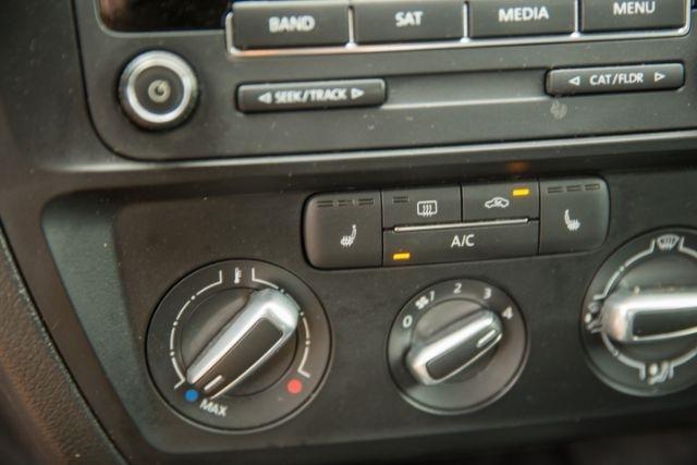 Volkswagen Jetta  2015
